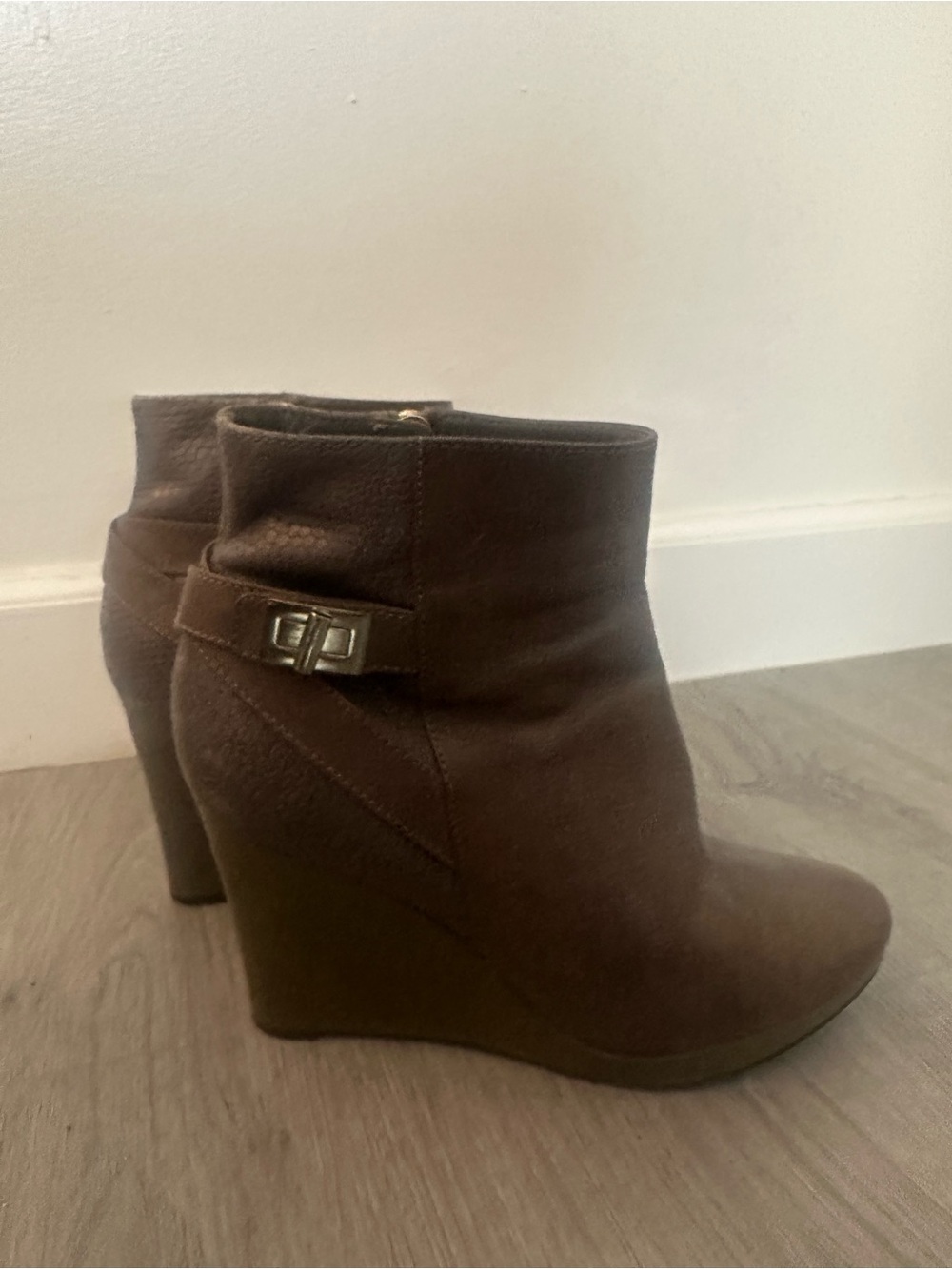 Women's Grey Wedge Ankle Boots - Stylish Leather Look